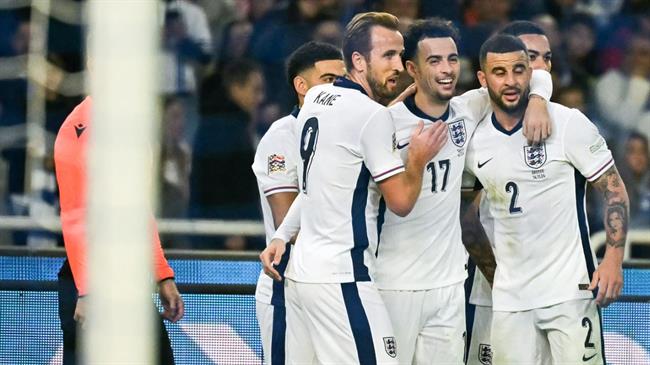 Anh tự tin tiếp đón Ireland với mục tiêu chắc chắn thăng hạng